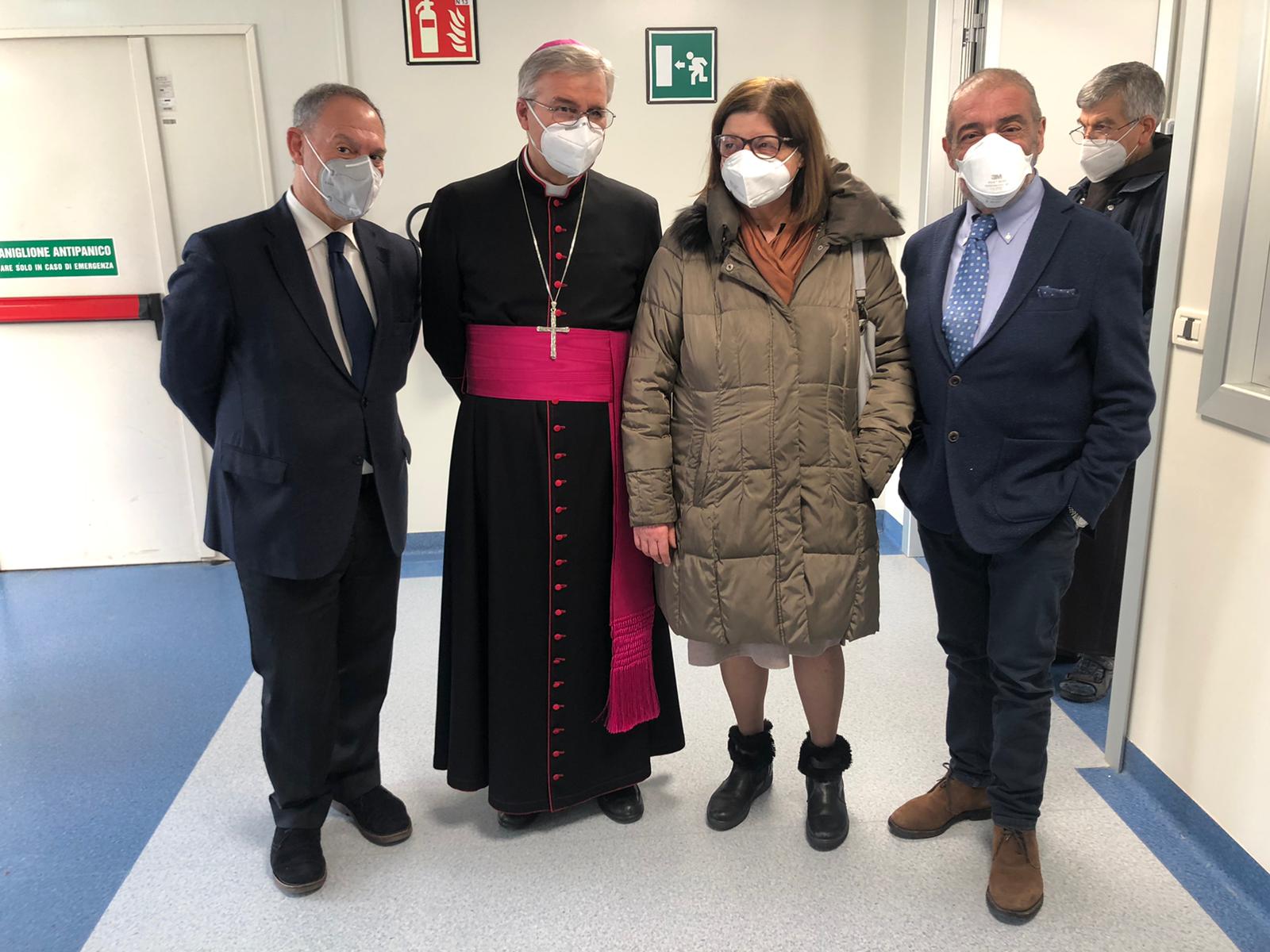 Da sinistra: Massimo Lombardo, Monsignor Tremolada, Anna Maria Indelicato e Camillo Rossi