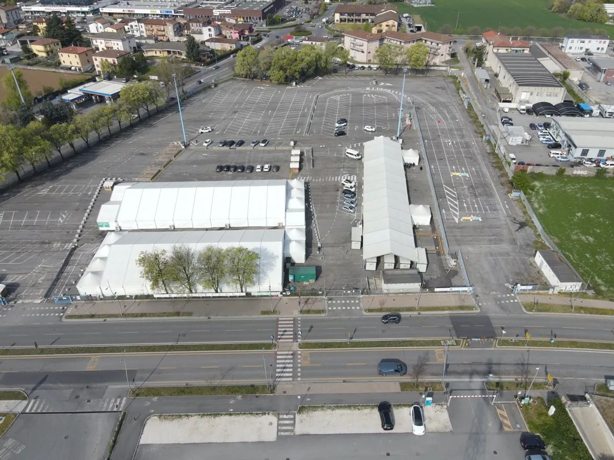 Centro vaccinale Via Morelli dall'alto