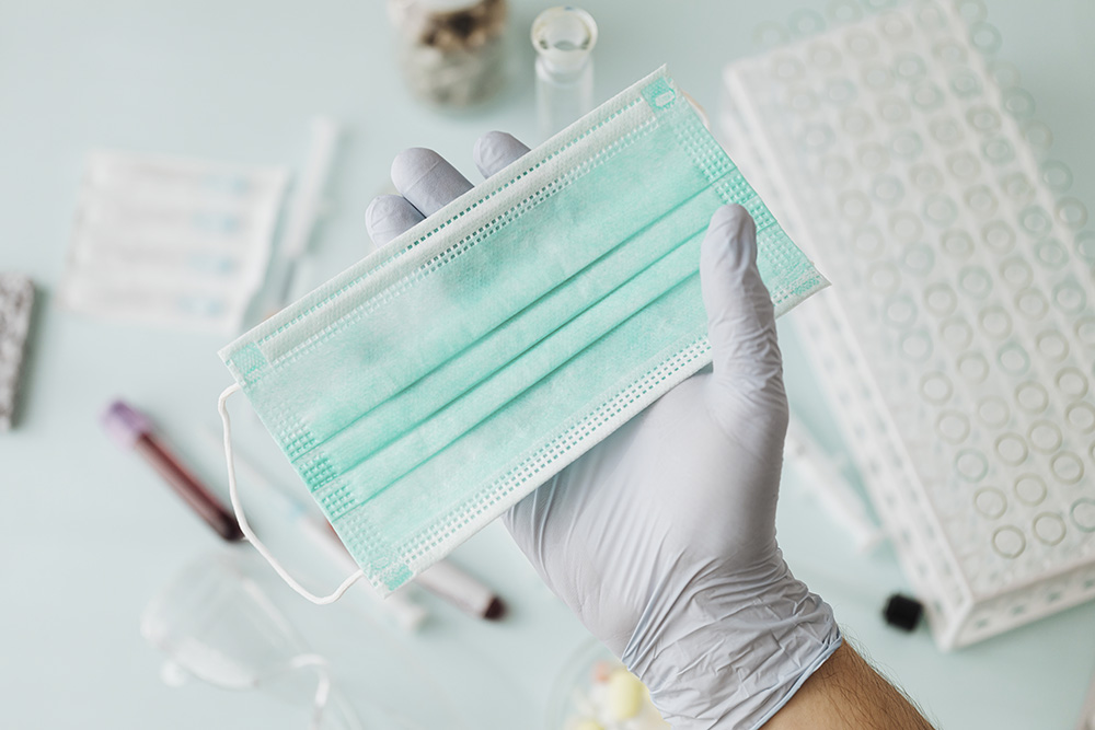 Mascherina chirurgica monouso verde